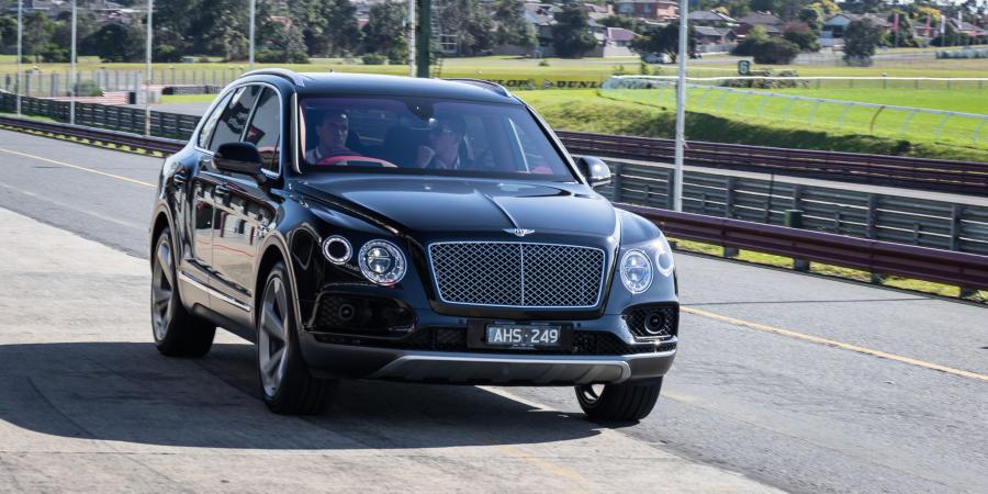  Bentley Bentayga 2016 года  (AU) (фото 29 из 30)